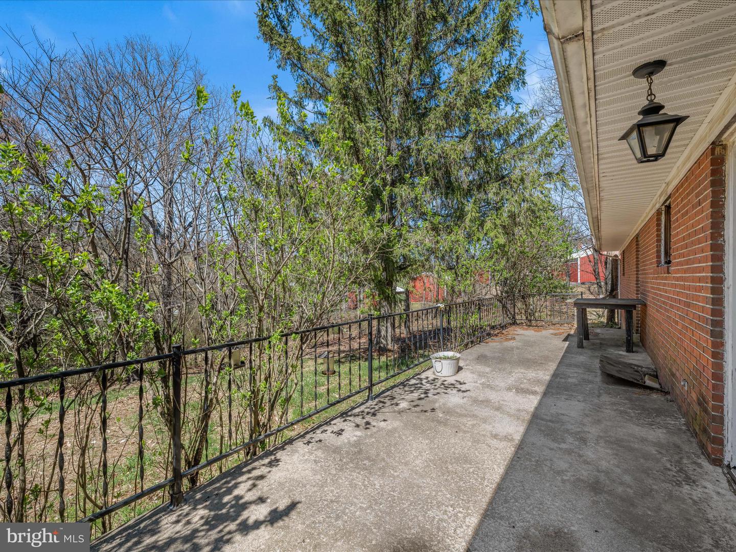 64 Sarah Ann Ln