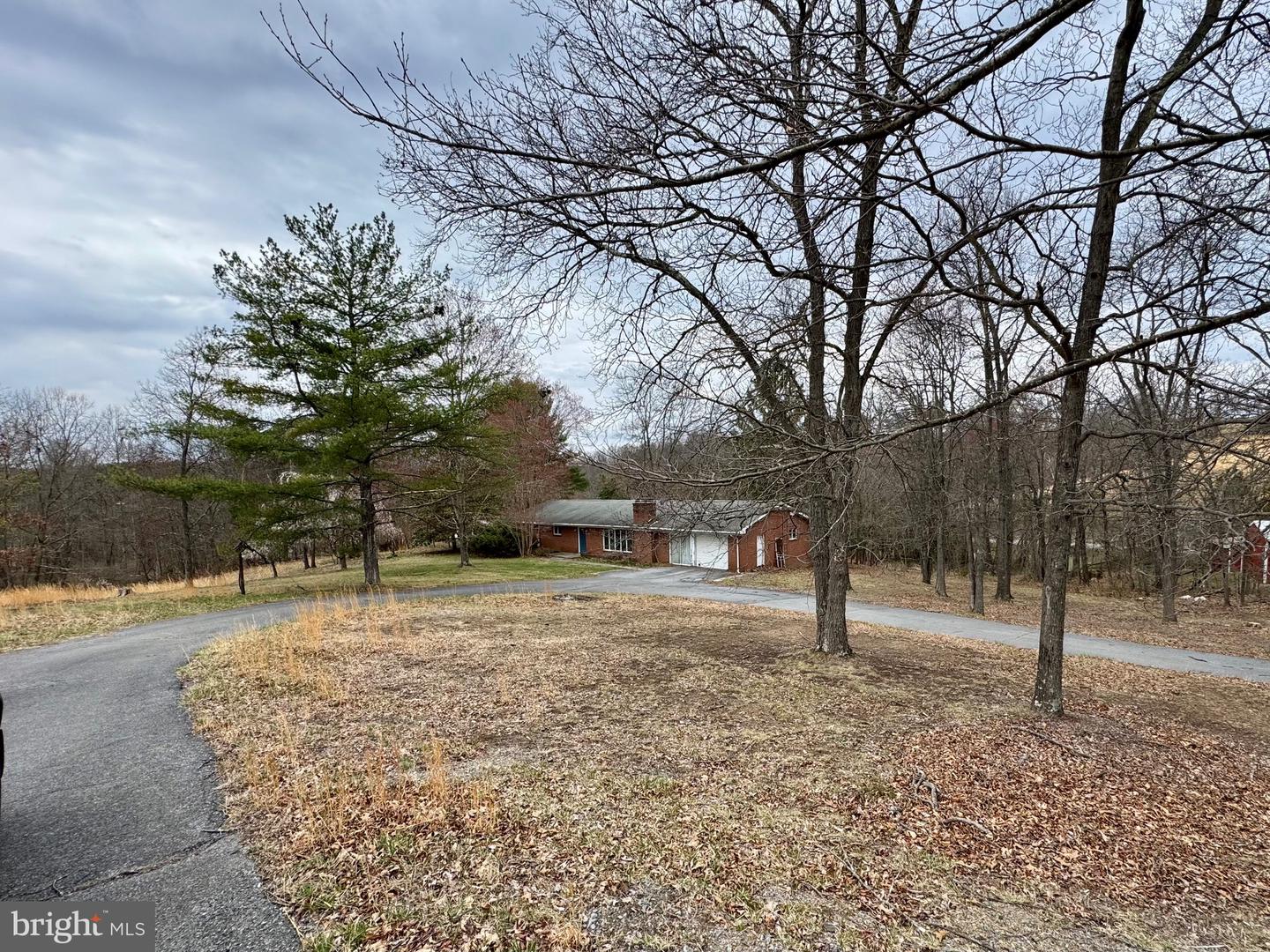 64 Sarah Ann Ln