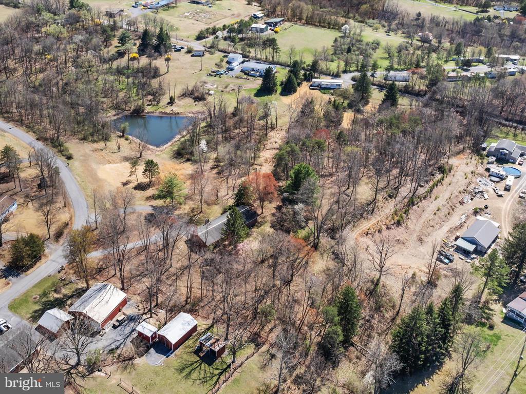 64 Sarah Ann Ln
