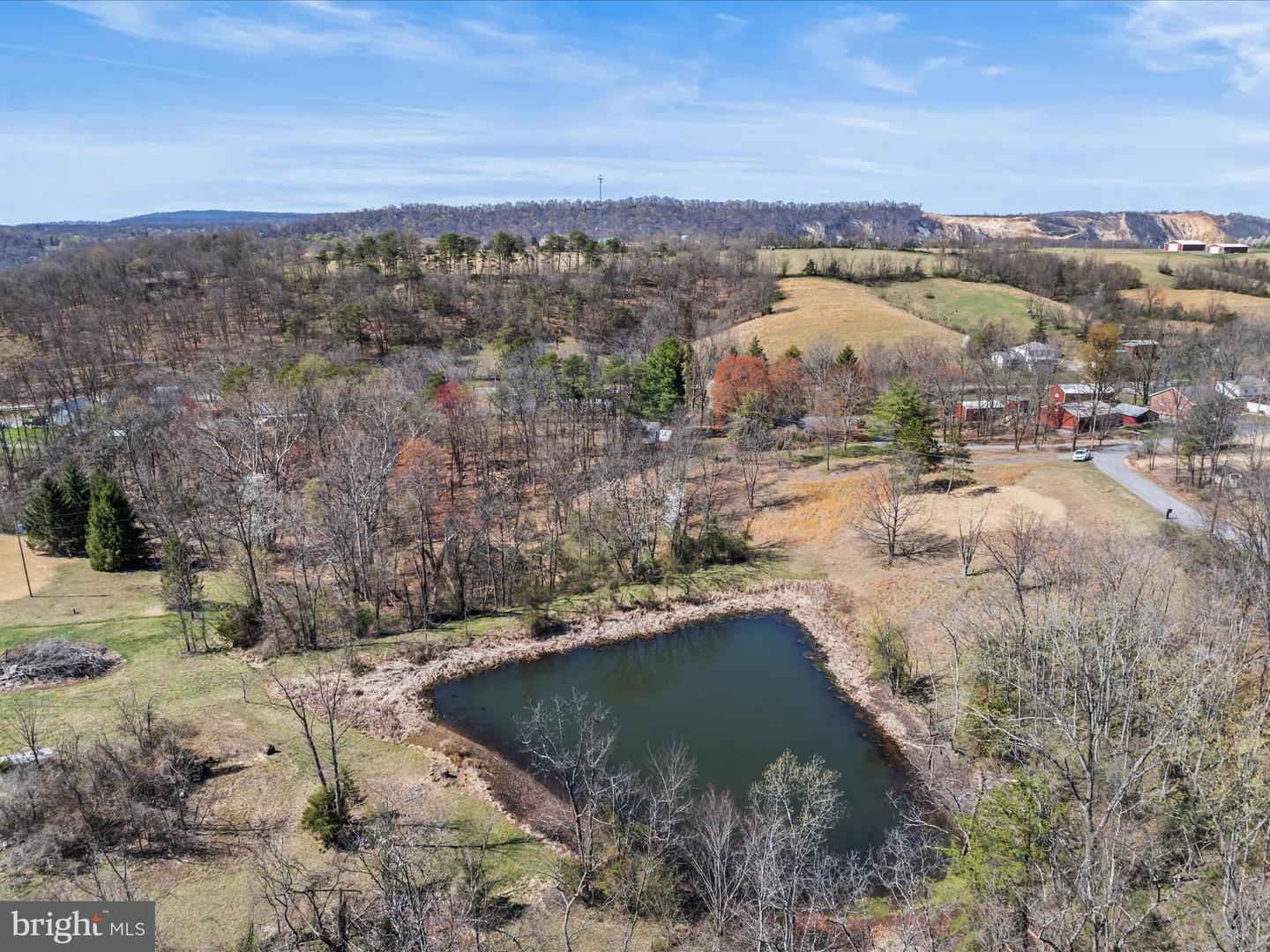 64 Sarah Ann Ln