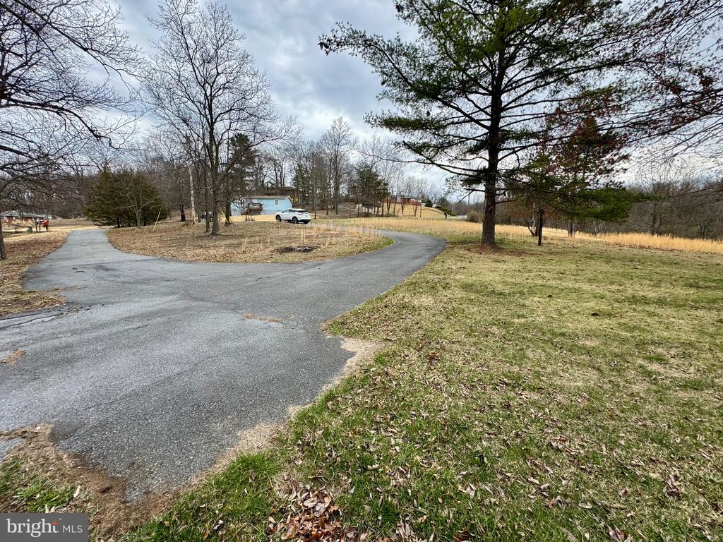 64 Sarah Ann Ln