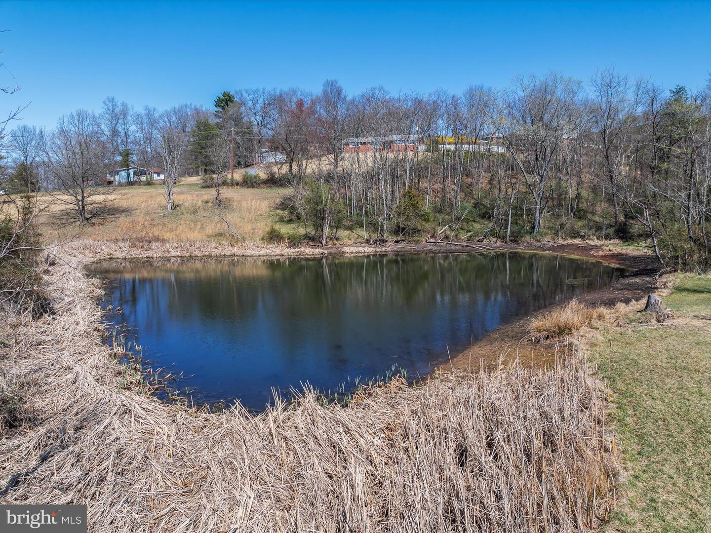 64 Sarah Ann Ln