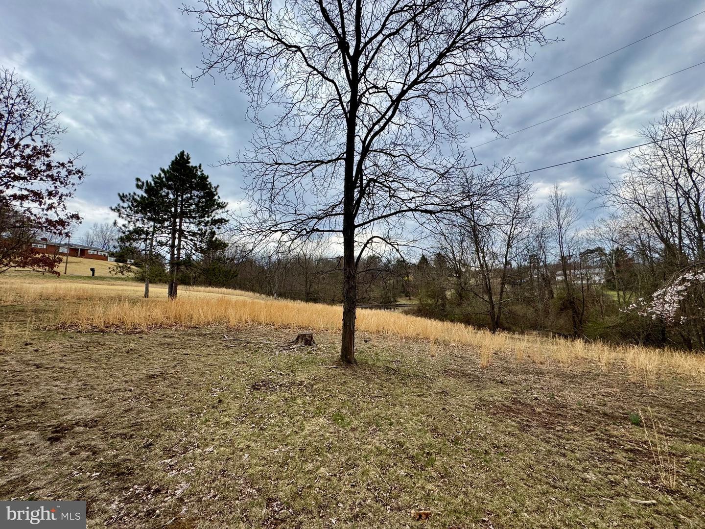 64 Sarah Ann Ln
