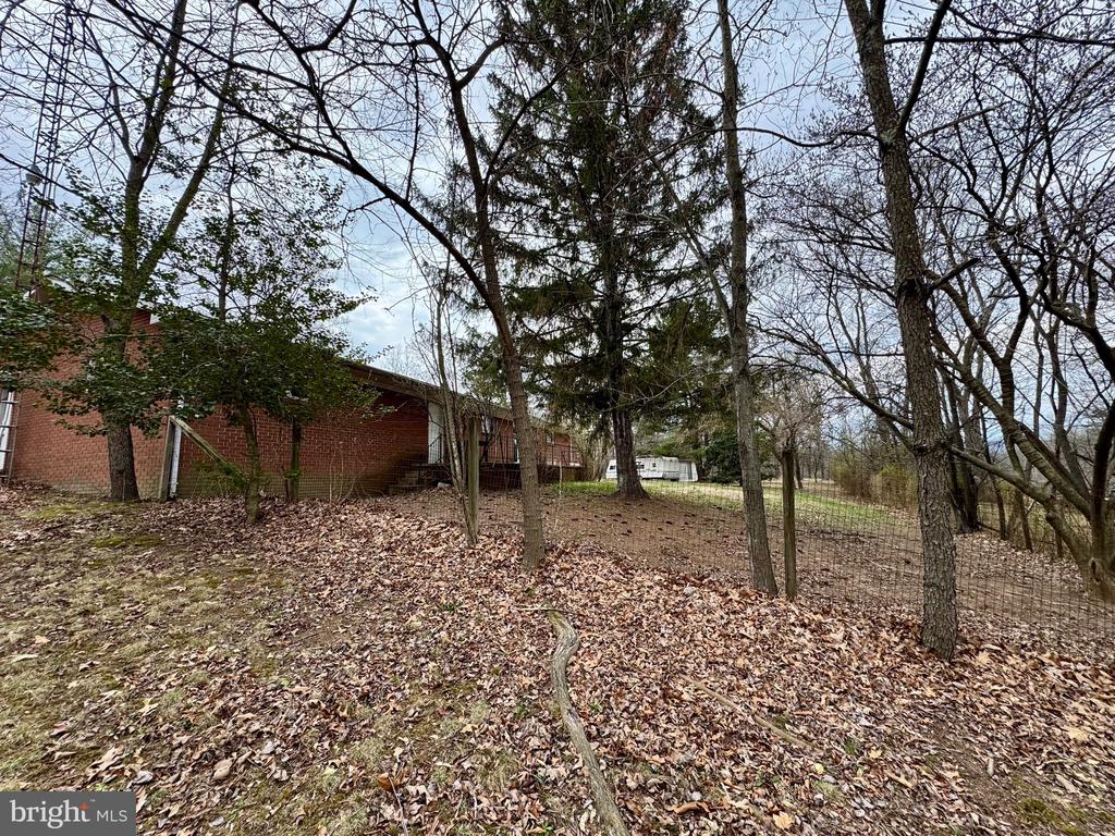 64 Sarah Ann Ln
