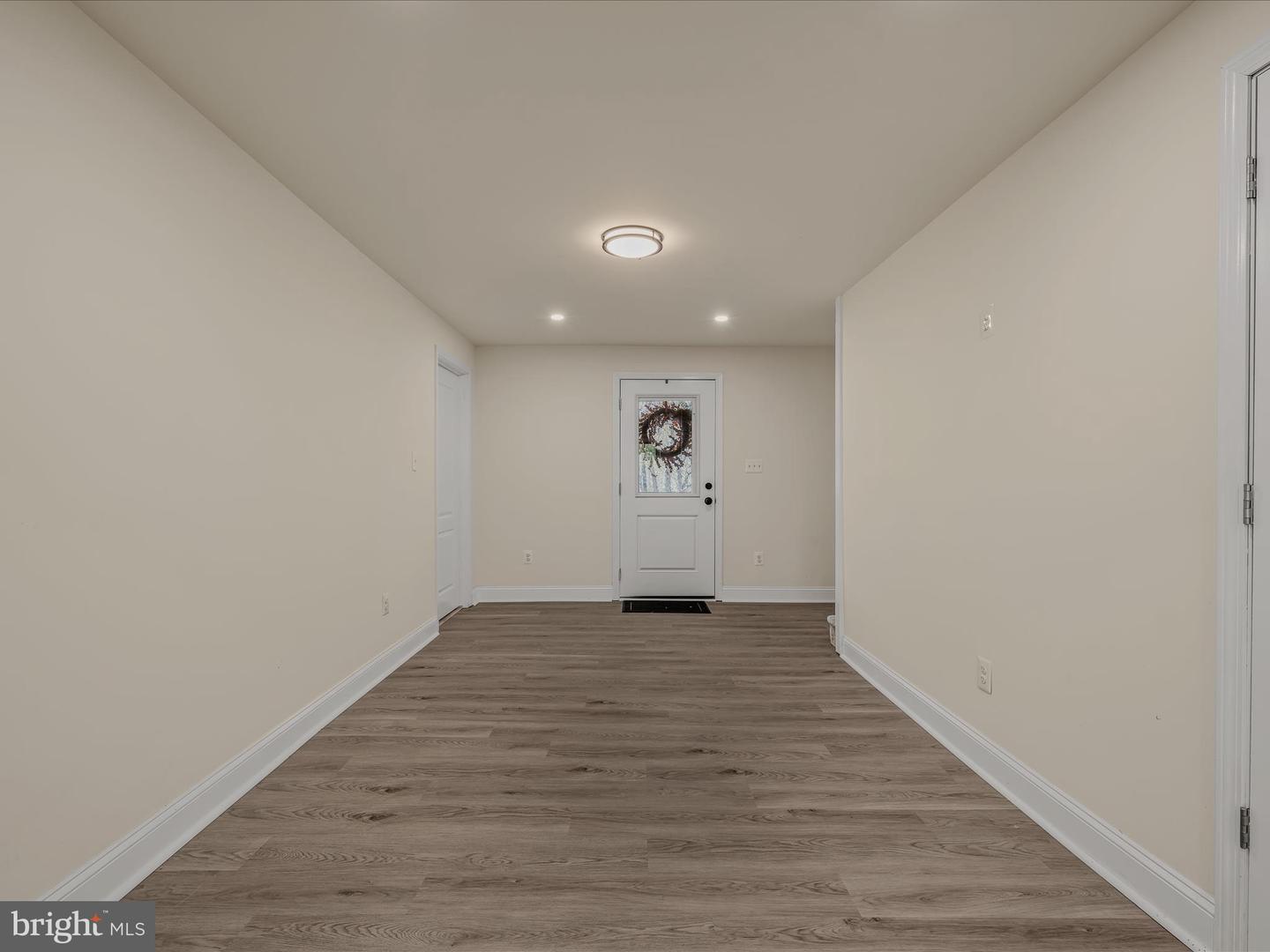 171 James St