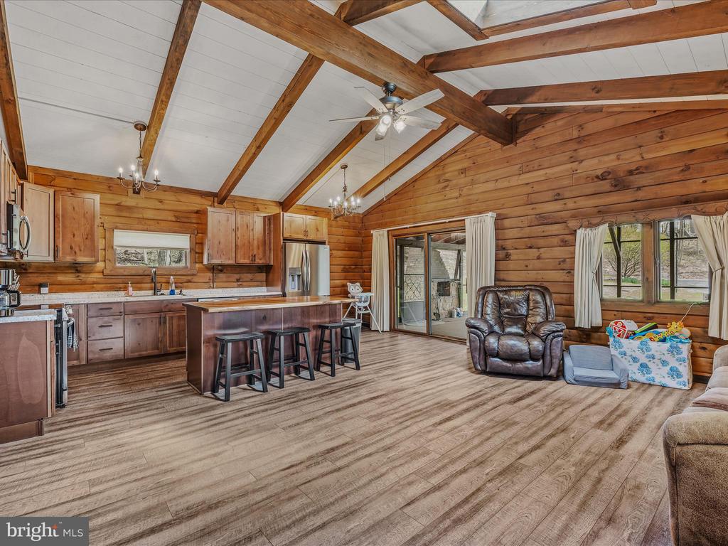 56 Sir Johns Run Rd