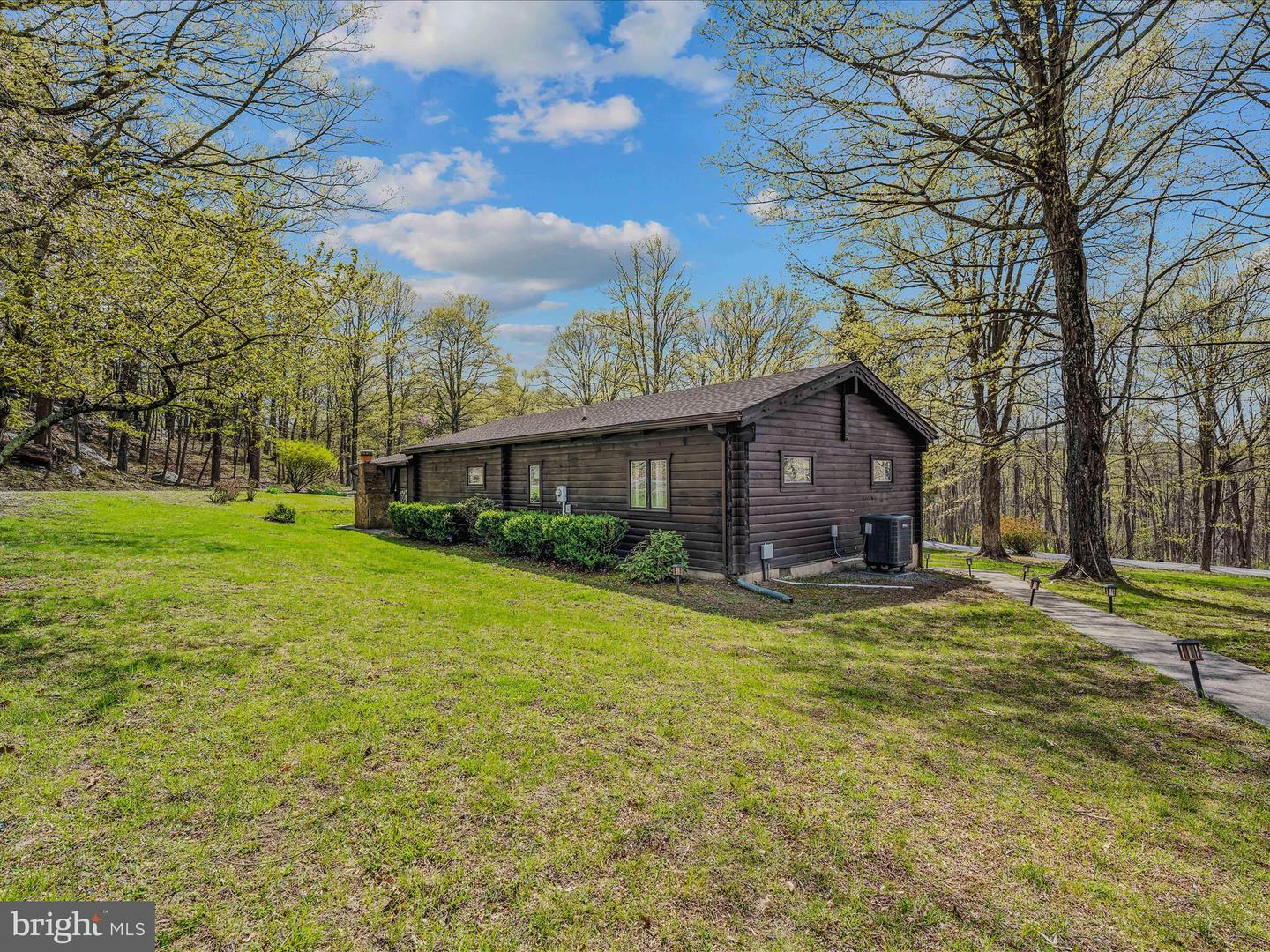 56 Sir Johns Run Rd