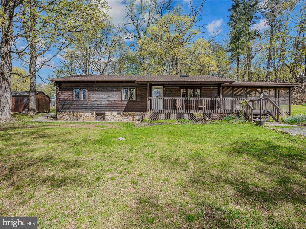 56 Sir Johns Run Rd