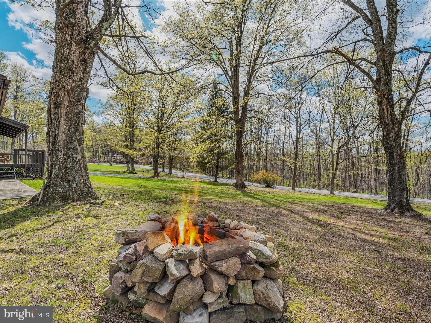 56 Sir Johns Run Rd