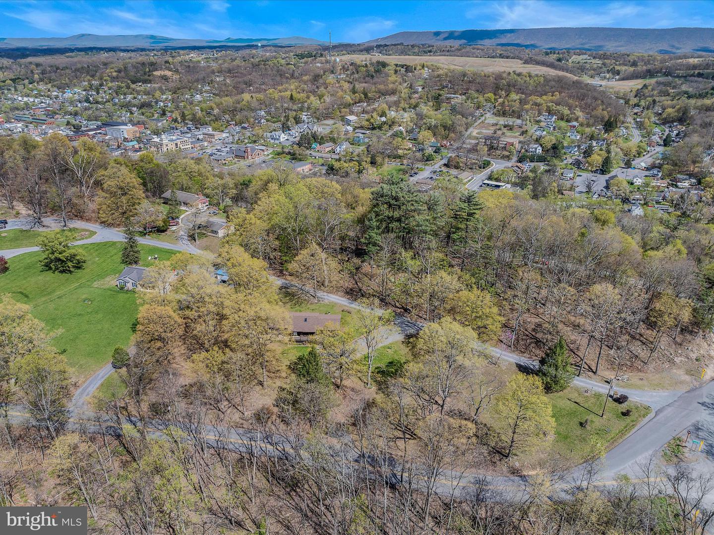 56 Sir Johns Run Rd
