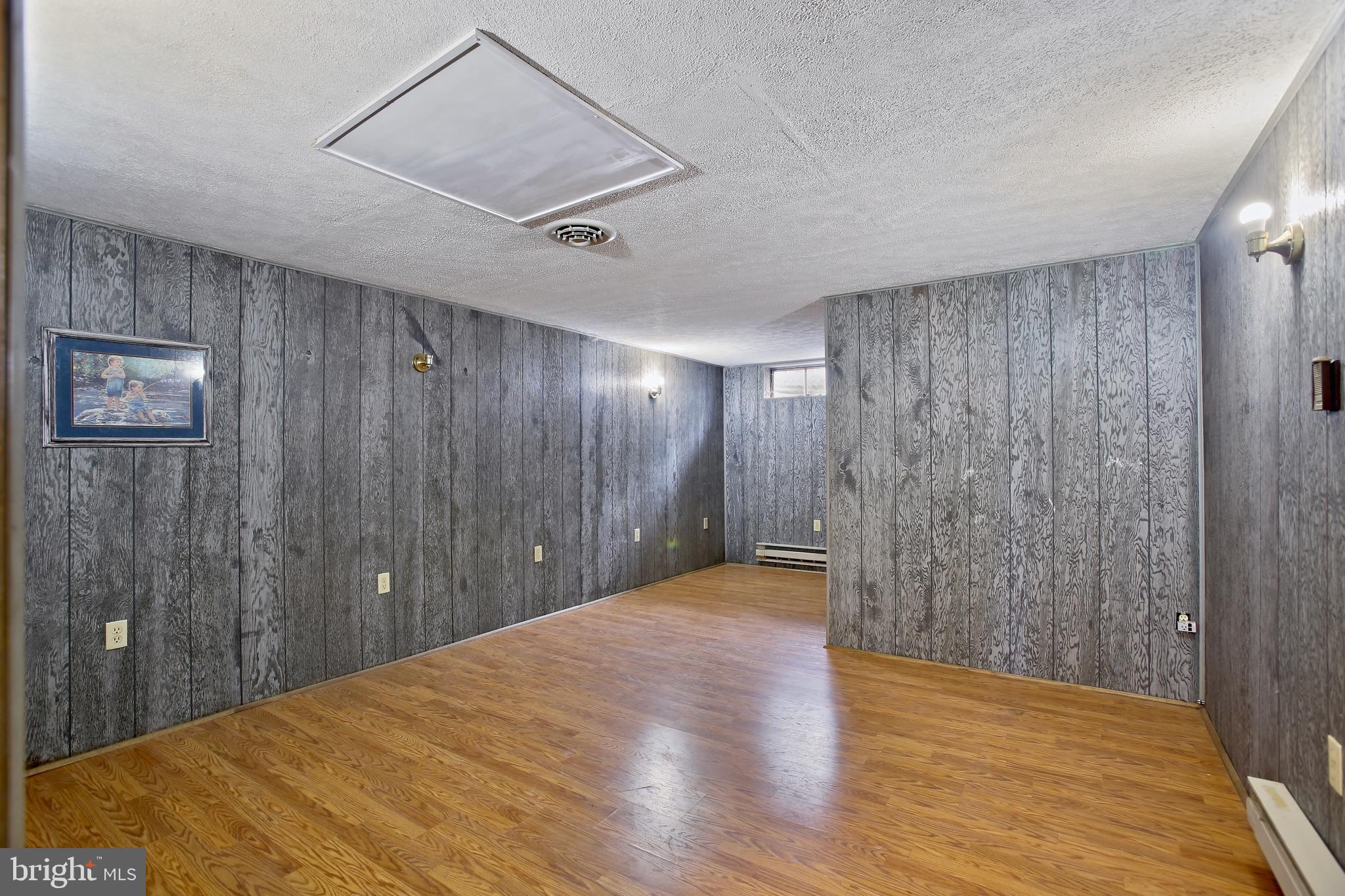 10460 Martinsburg Rd