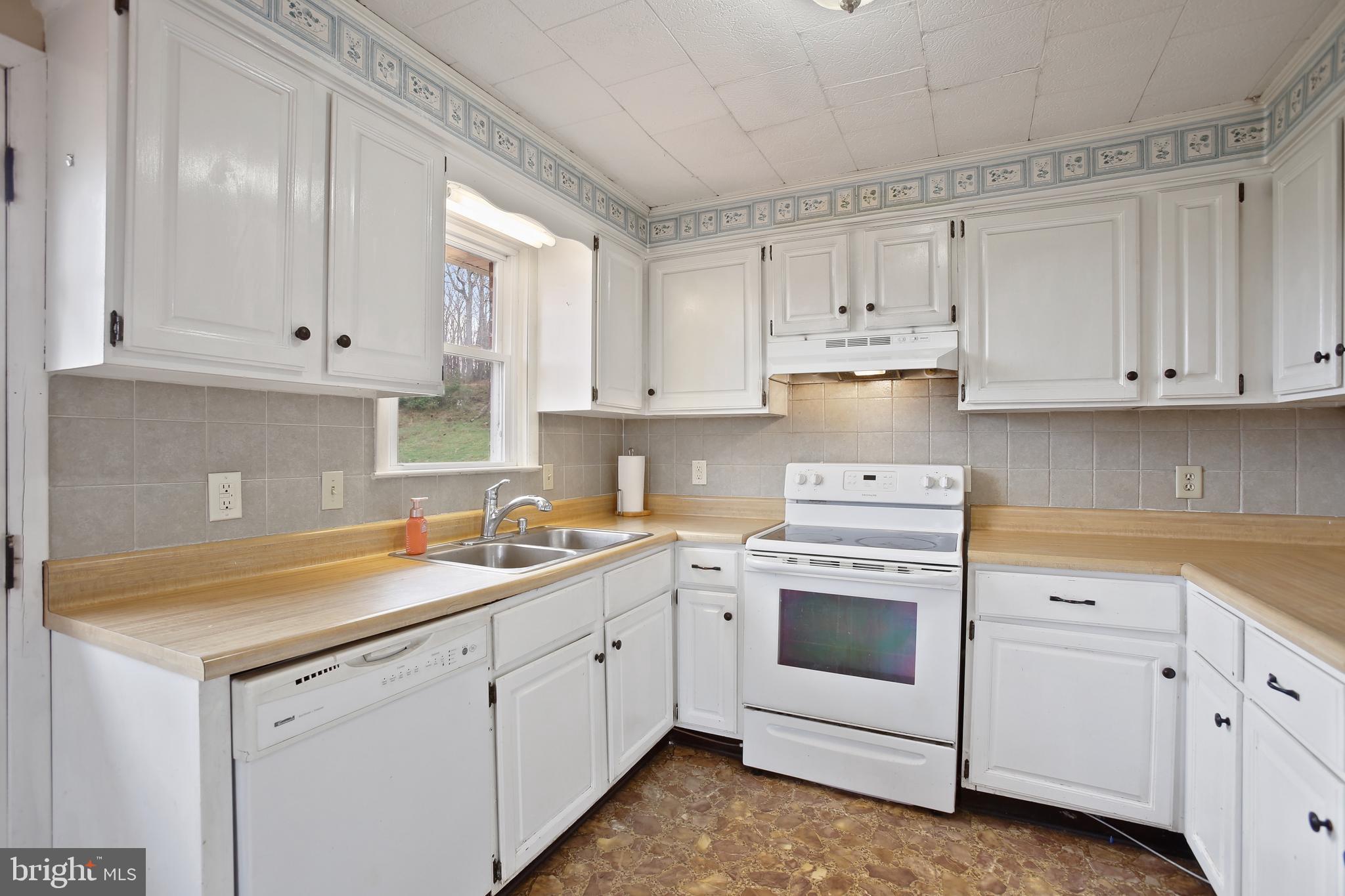 10460 Martinsburg Rd