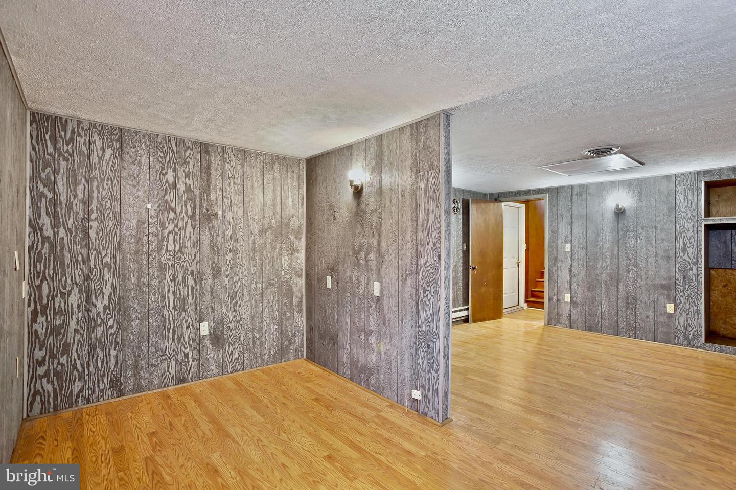 10460 Martinsburg Rd