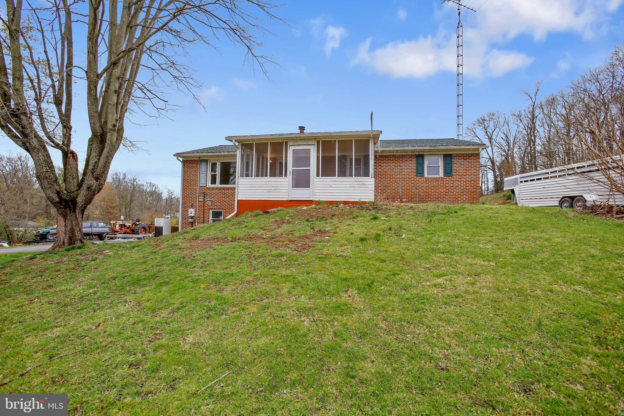 10460 Martinsburg Rd