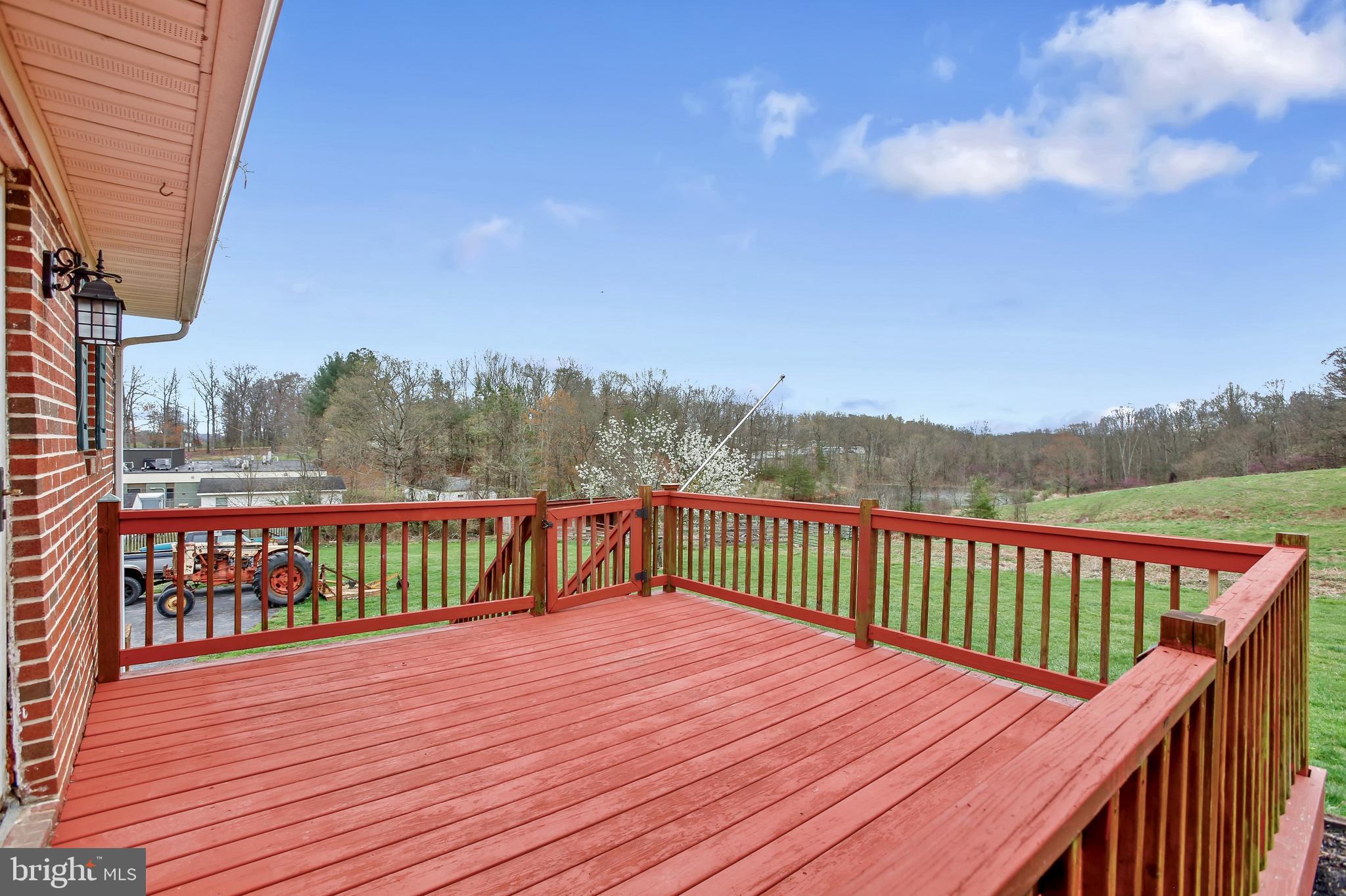 10460 Martinsburg Rd