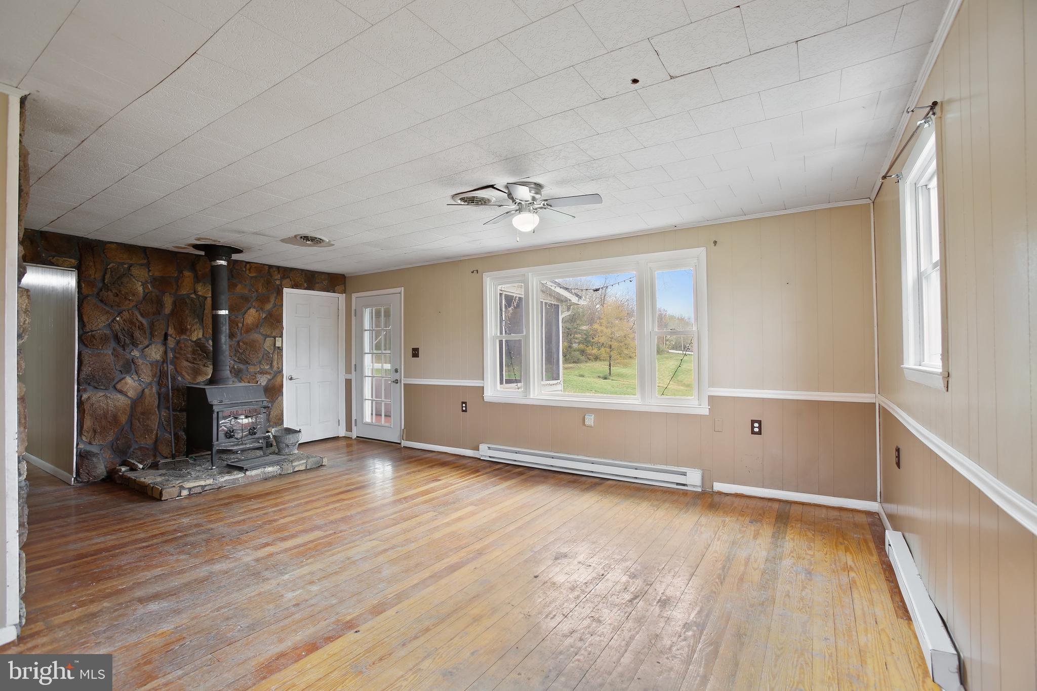 10460 Martinsburg Rd