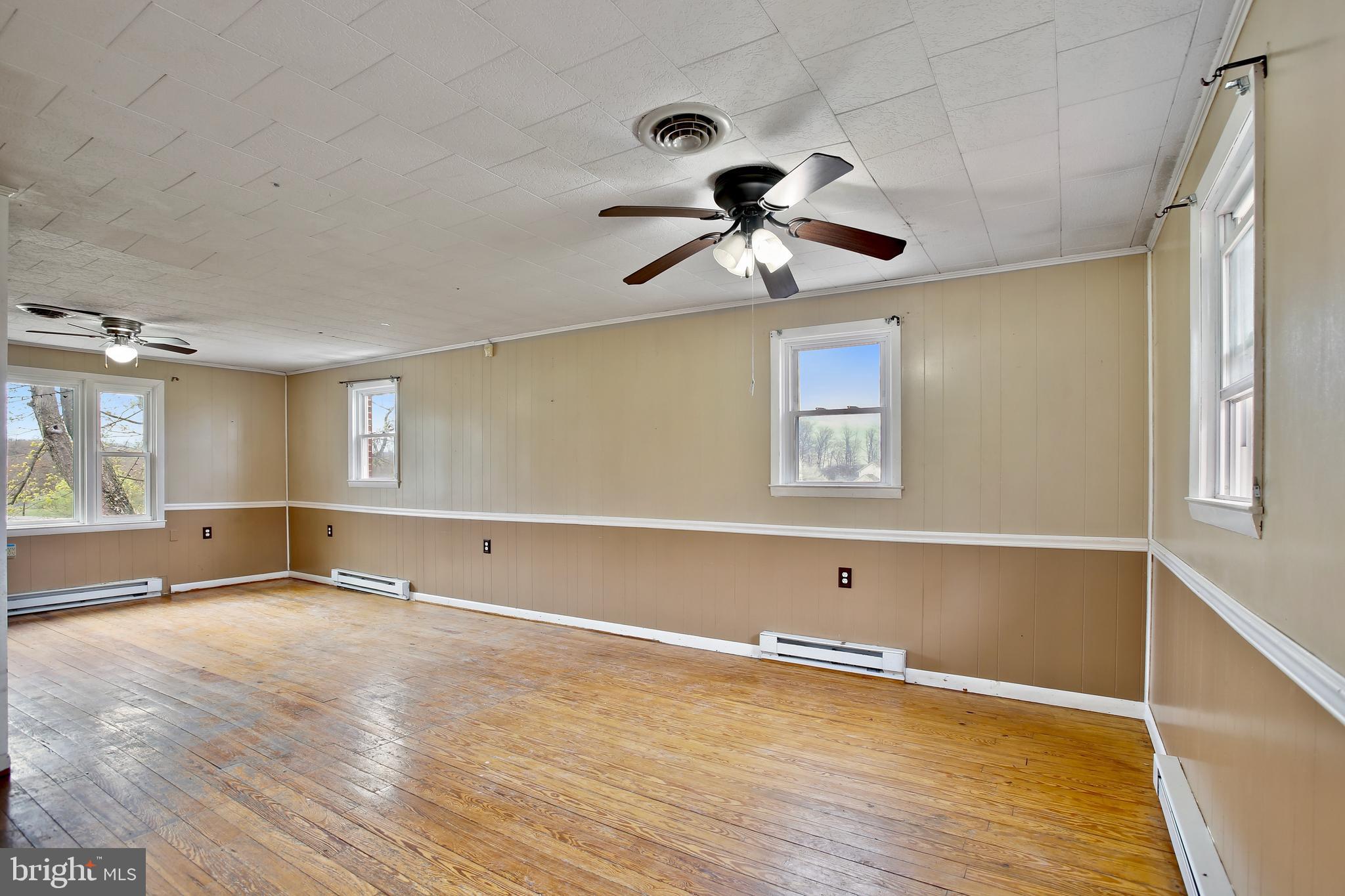 10460 Martinsburg Rd