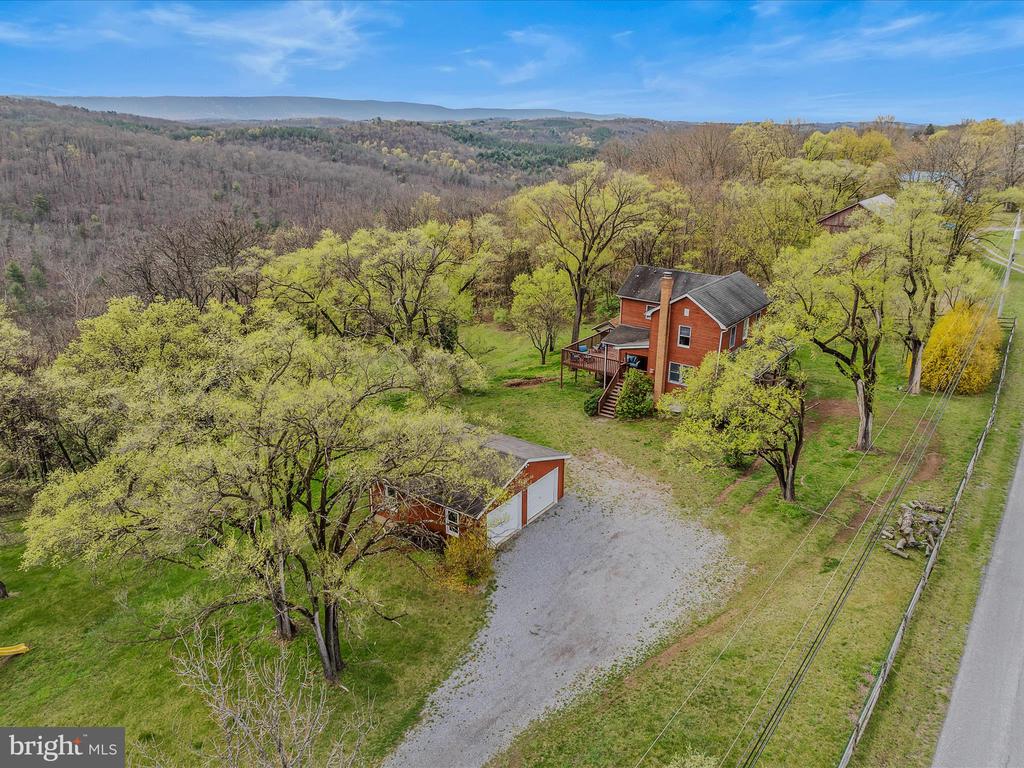 4232 Fairview Dr