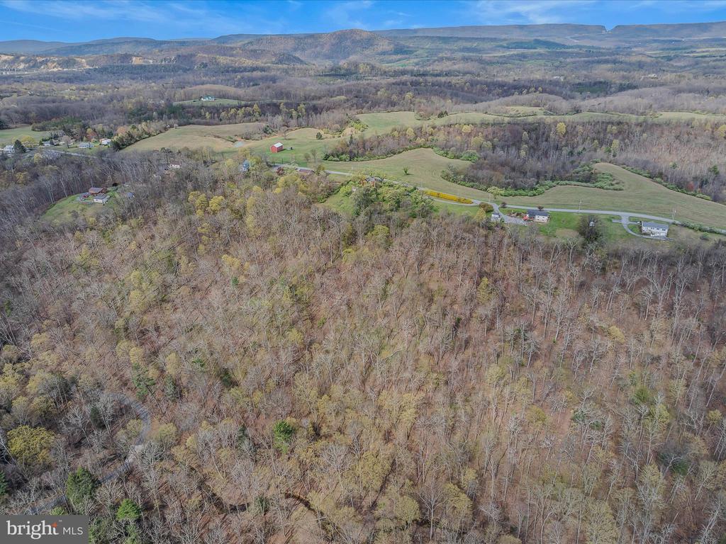 4232 Fairview Dr