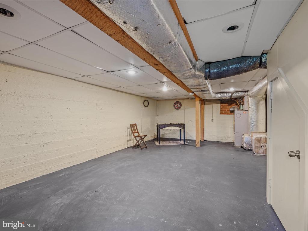 4232 Fairview Dr