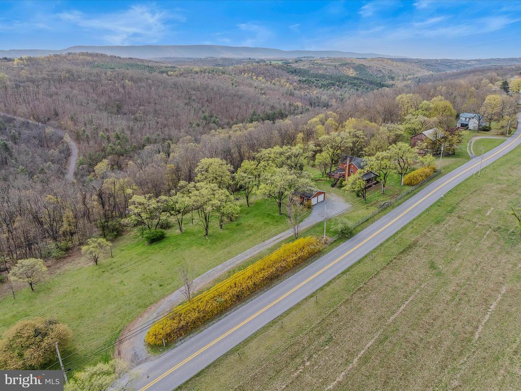 4232 Fairview Dr