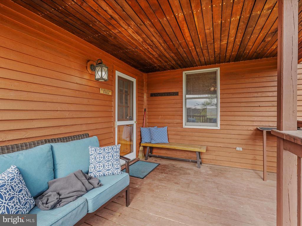 4232 Fairview Dr