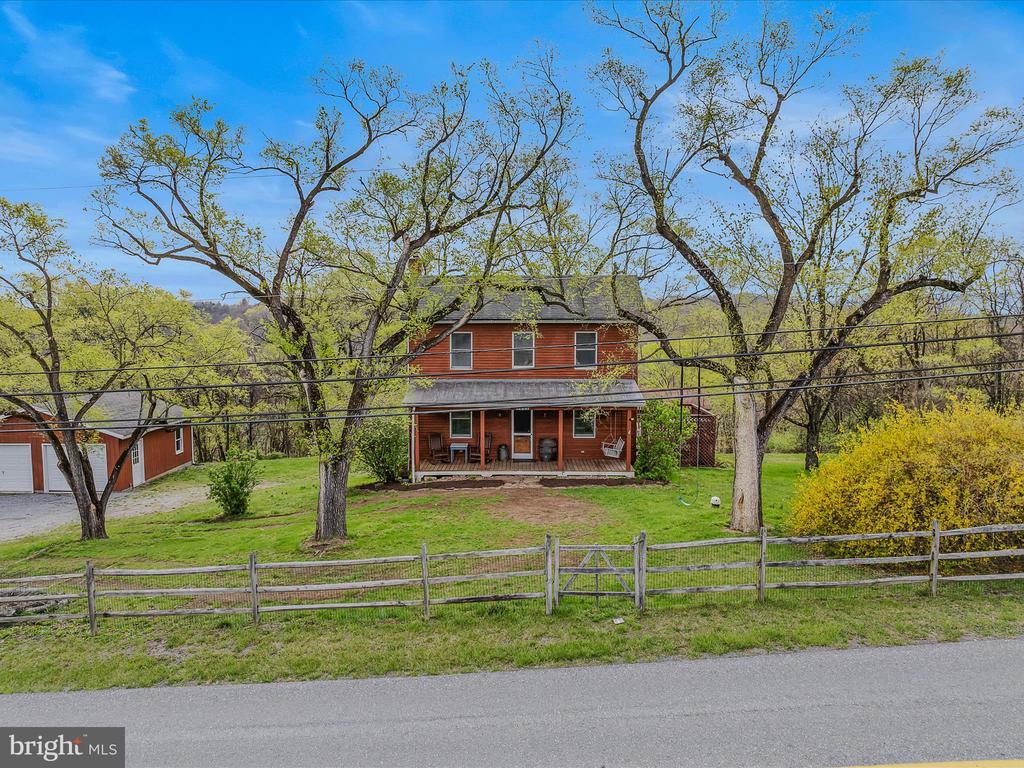 4232 Fairview Dr