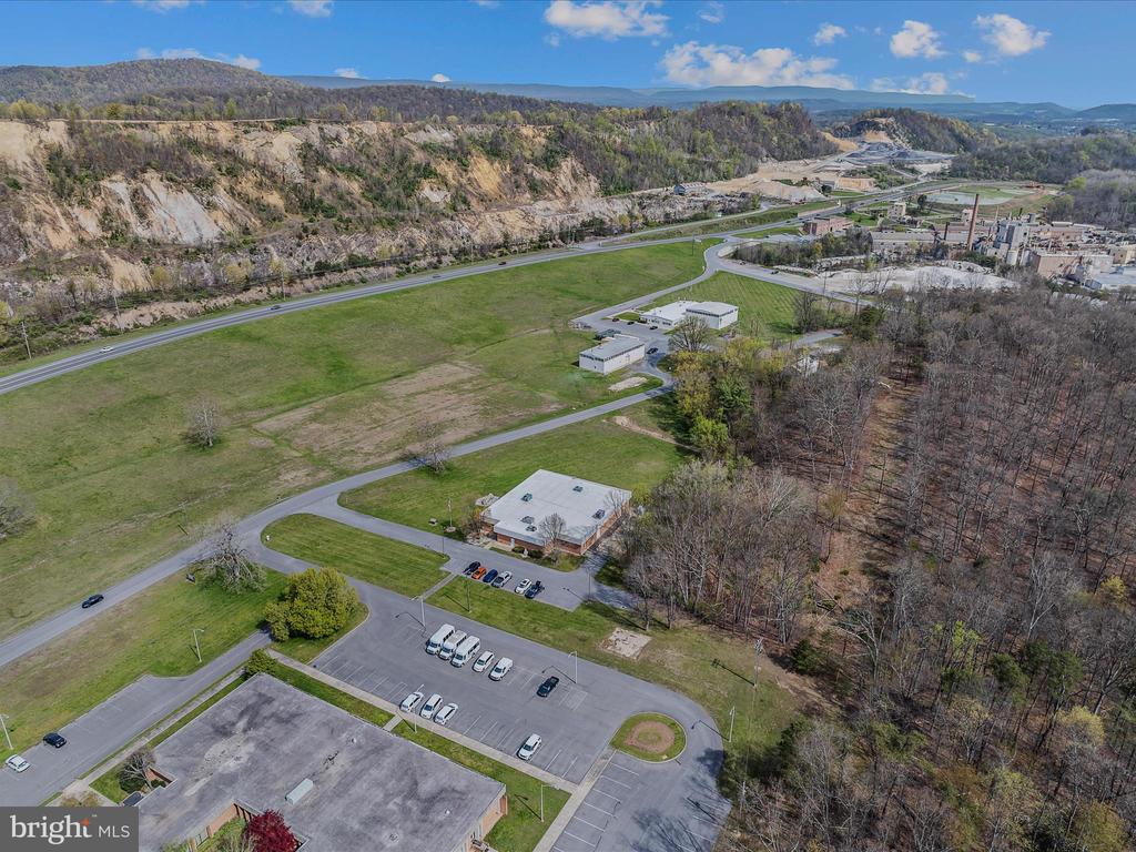 204 Sand Mine Rd