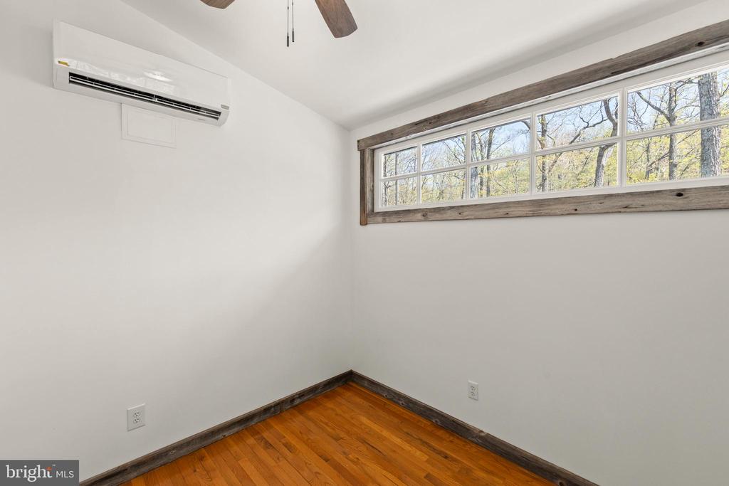 275 OAK FOREST LANE