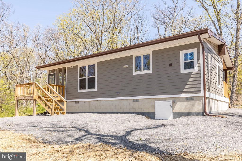275 OAK FOREST LANE