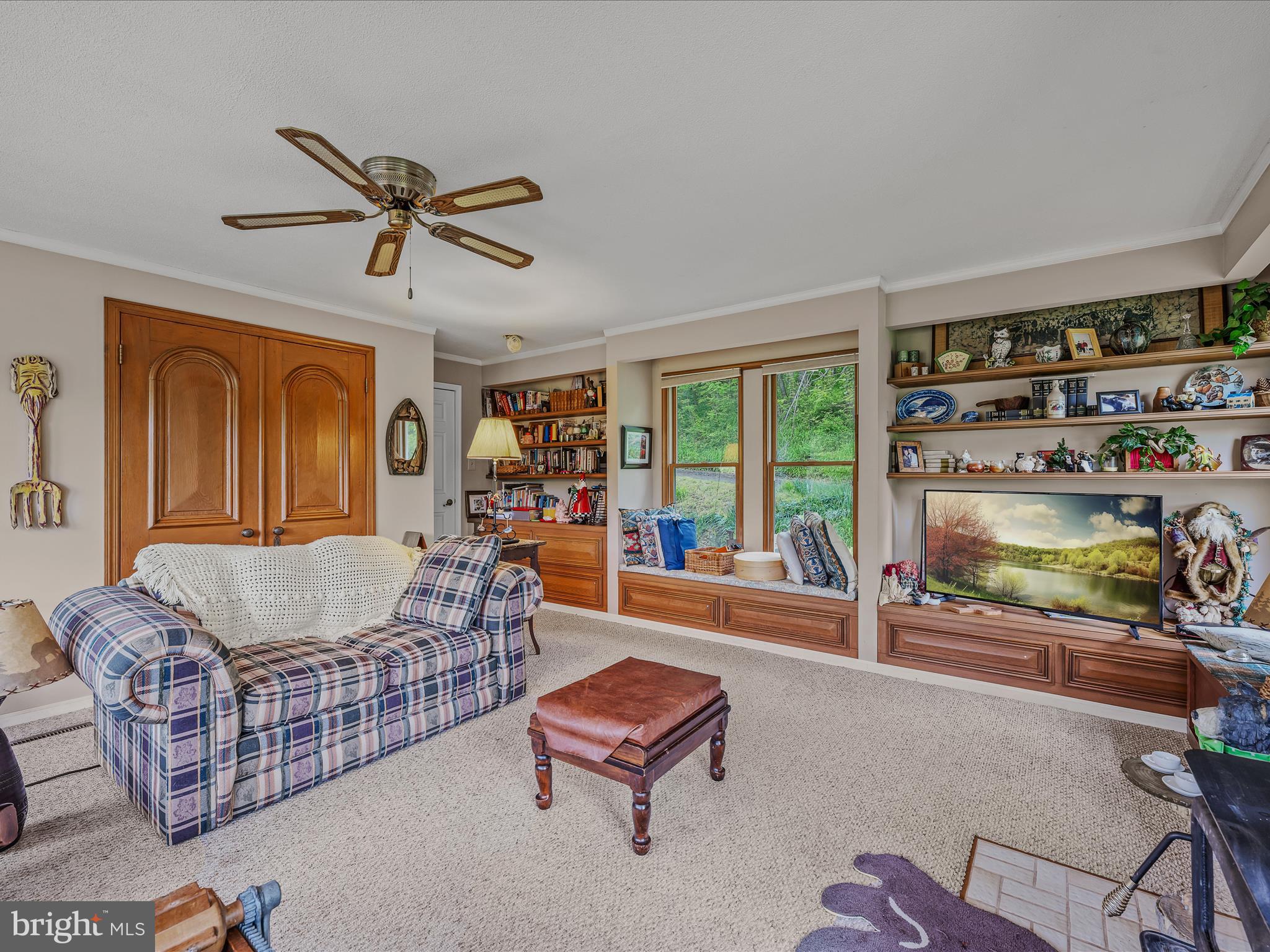 326 Doe Gully Rd