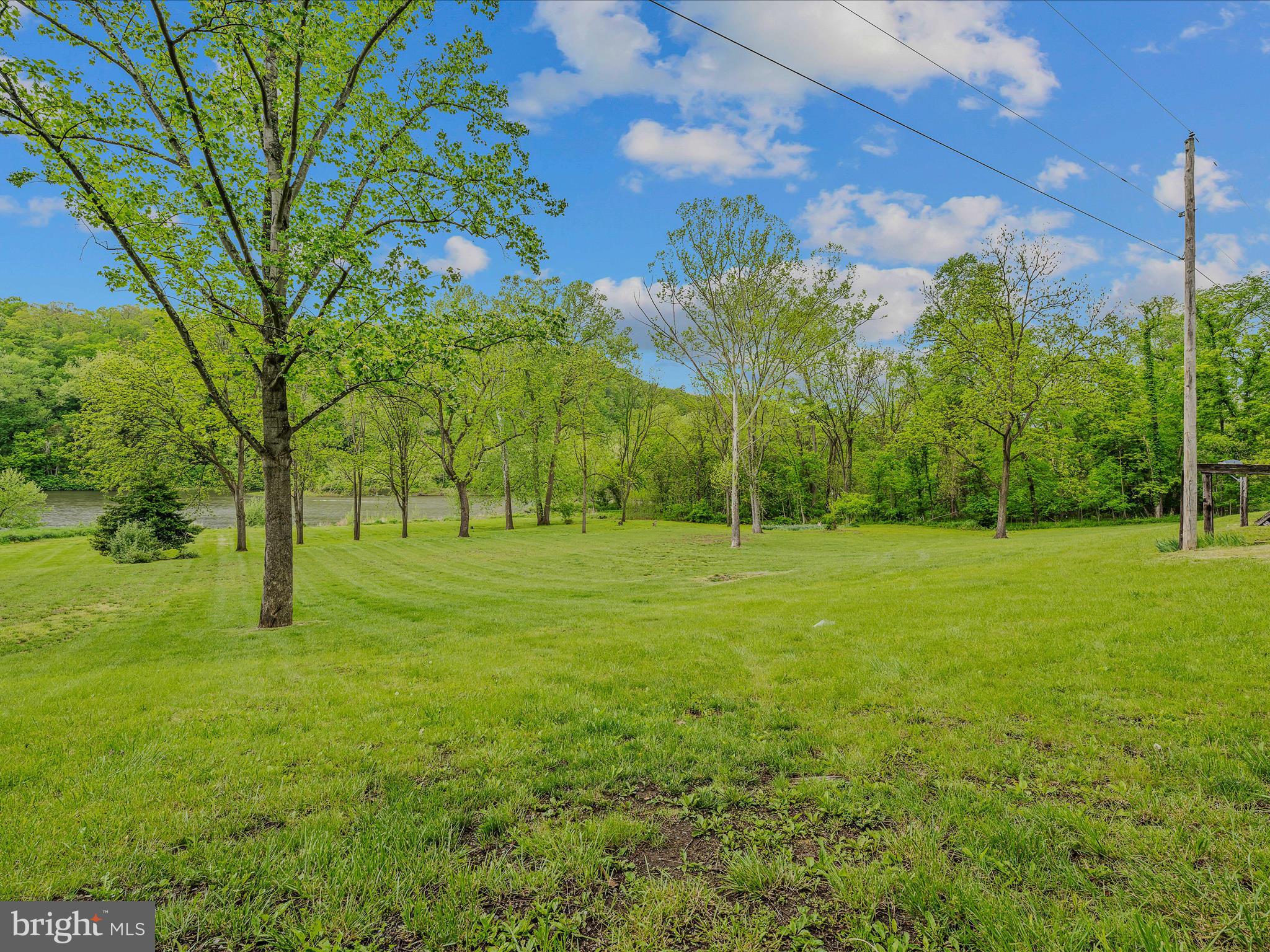 326 Doe Gully Rd