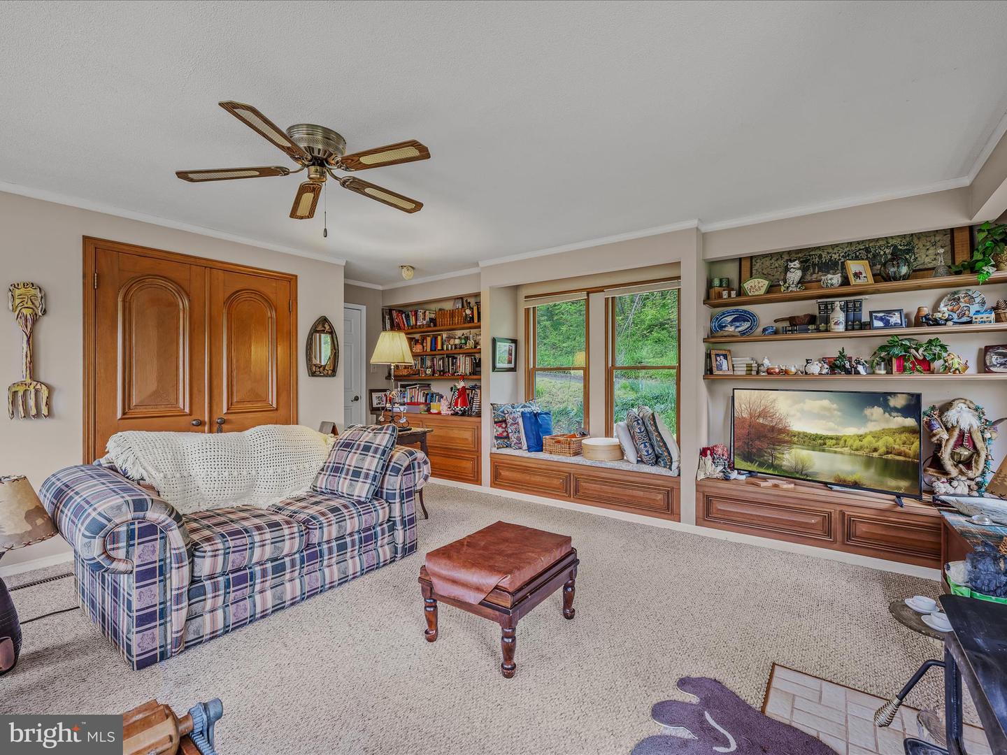 326 Doe Gully Rd