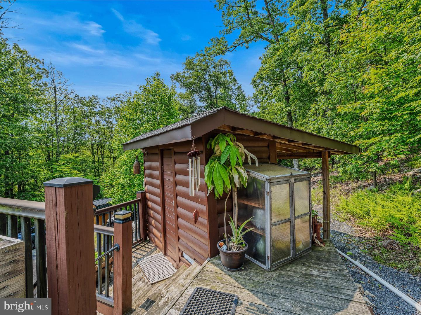 71 Chateau Ln