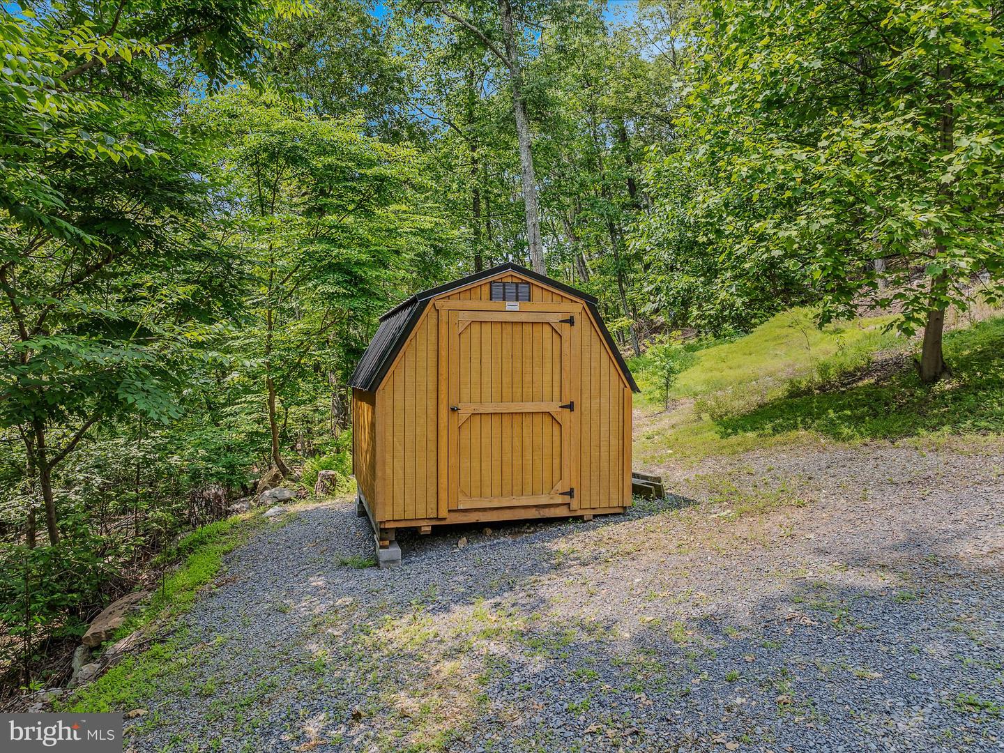 71 Chateau Ln
