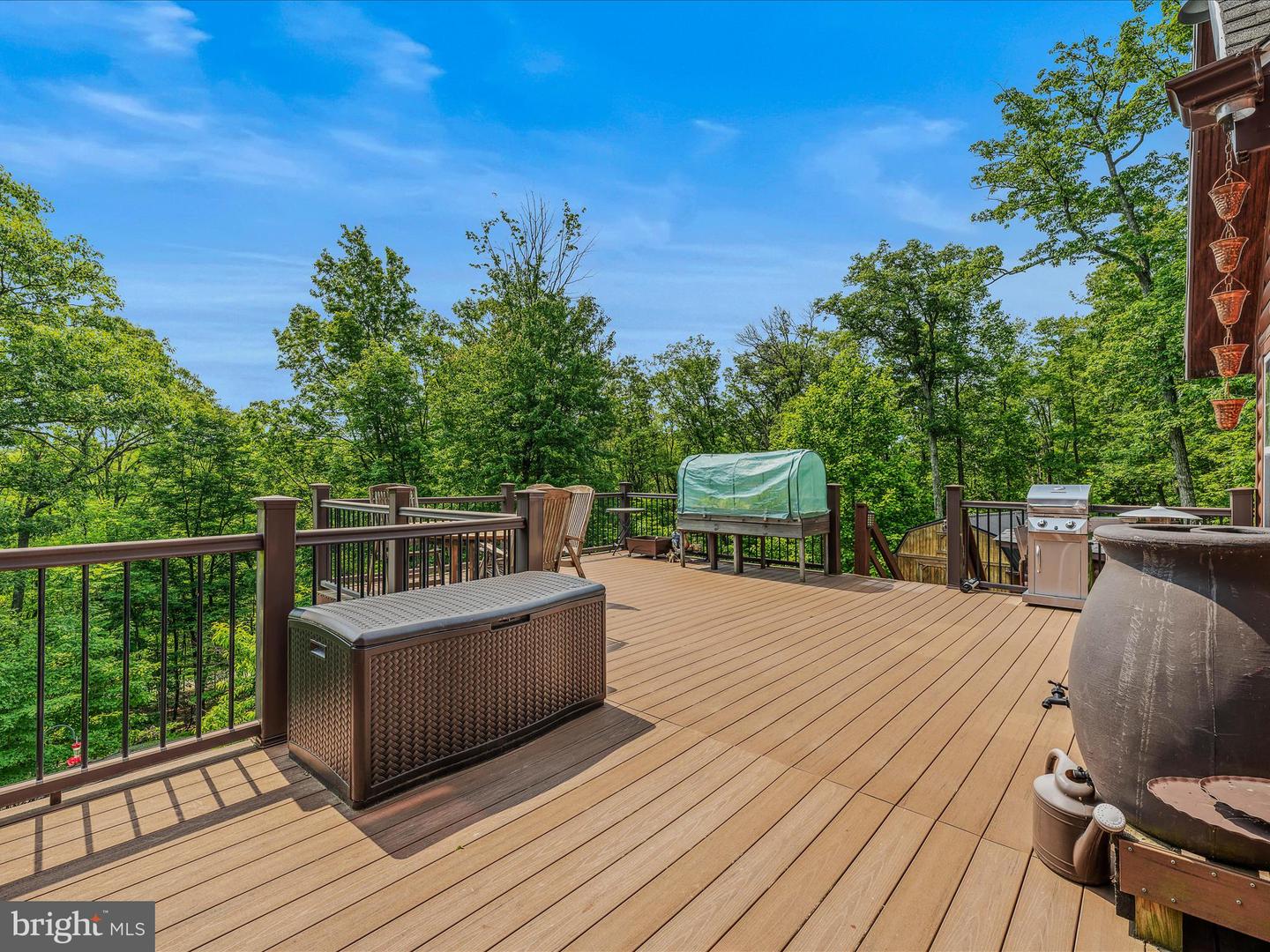 71 Chateau Ln
