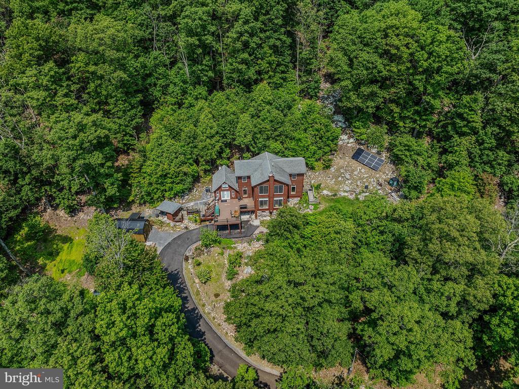 71 Chateau Ln
