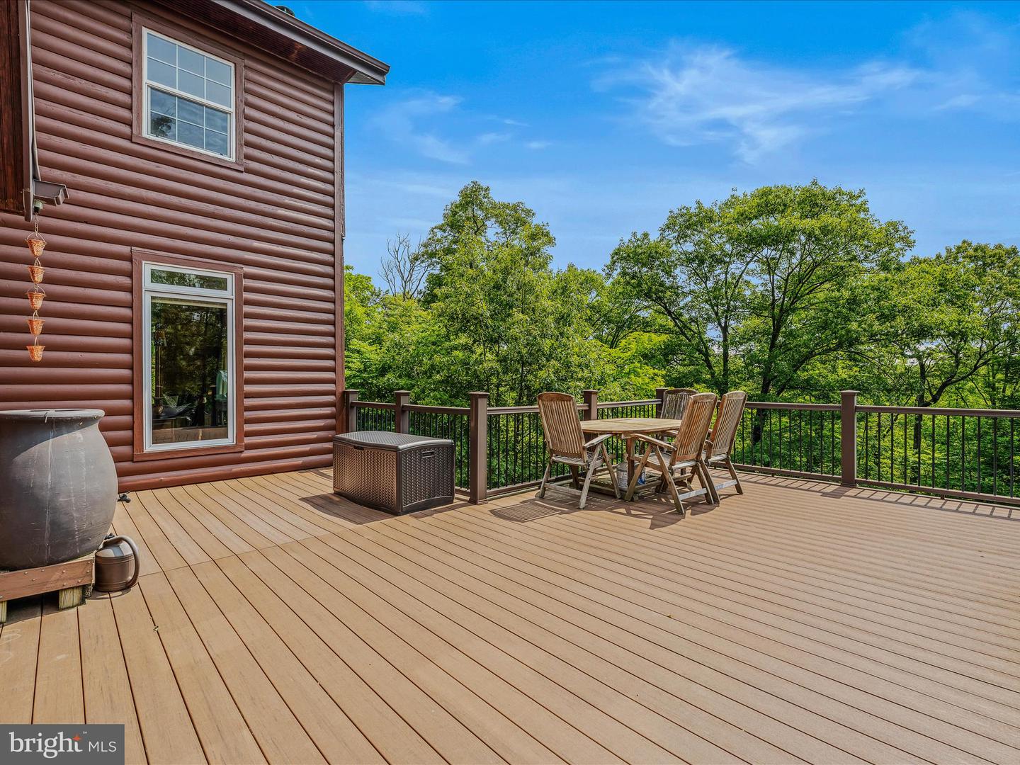 71 Chateau Ln