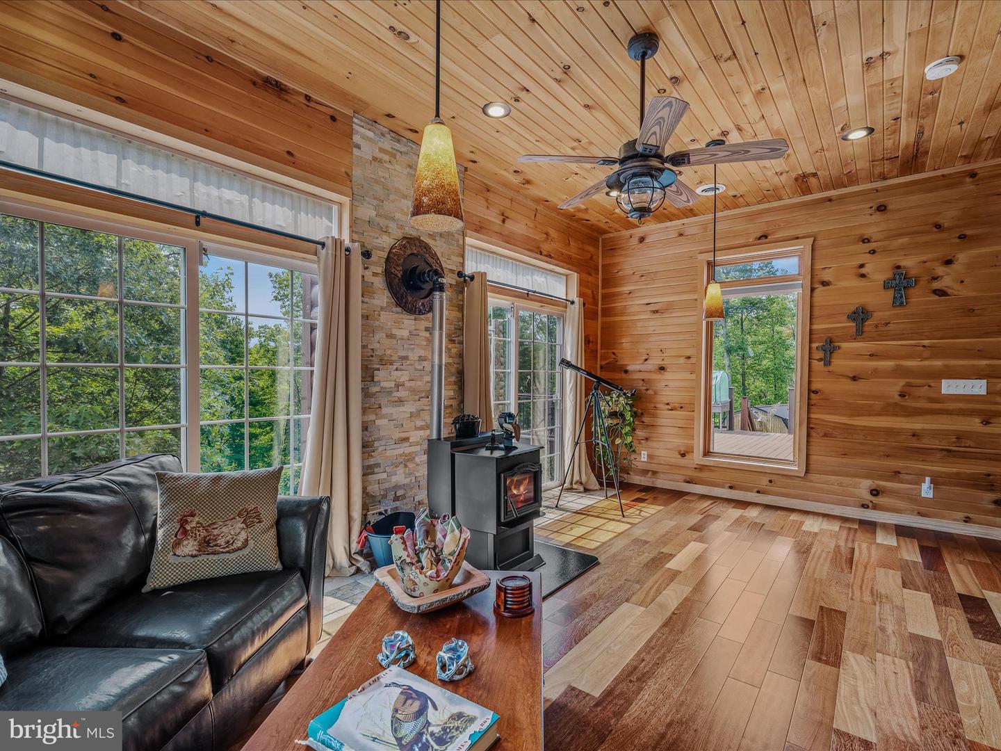 71 Chateau Ln