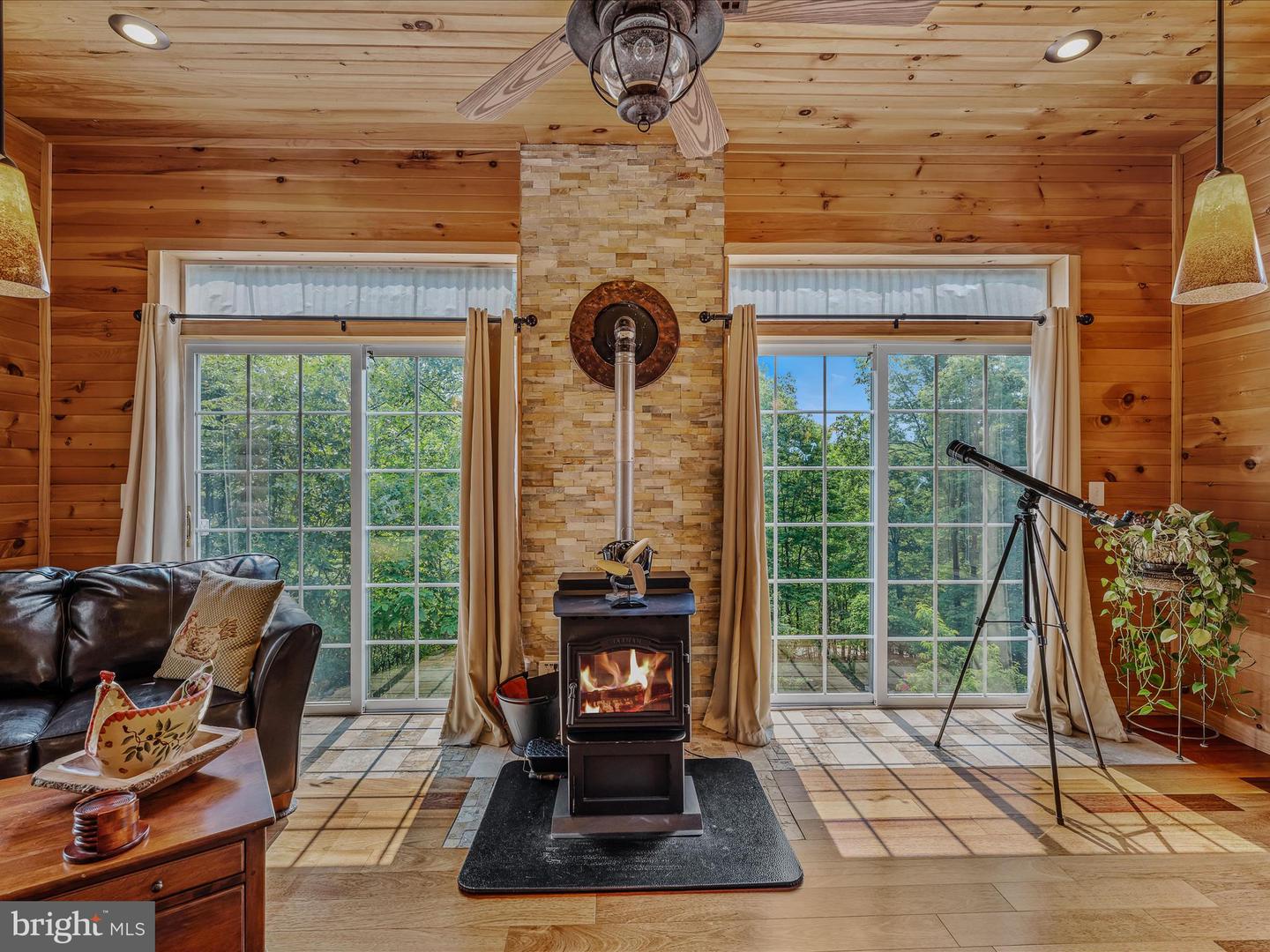 71 Chateau Ln