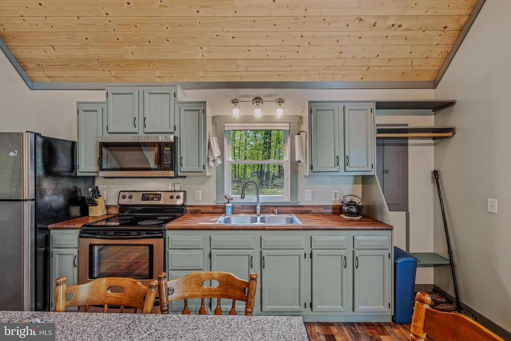 82 Vista River Ln