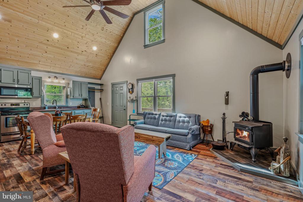 82 Vista River Ln