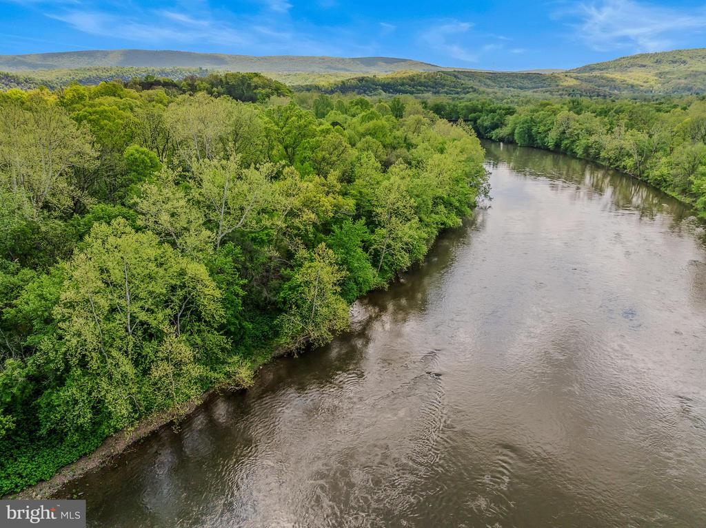 82 Vista River Ln