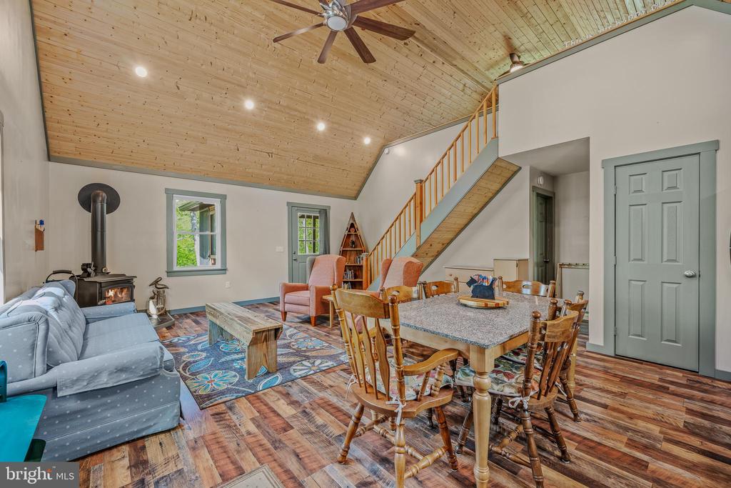 82 Vista River Ln