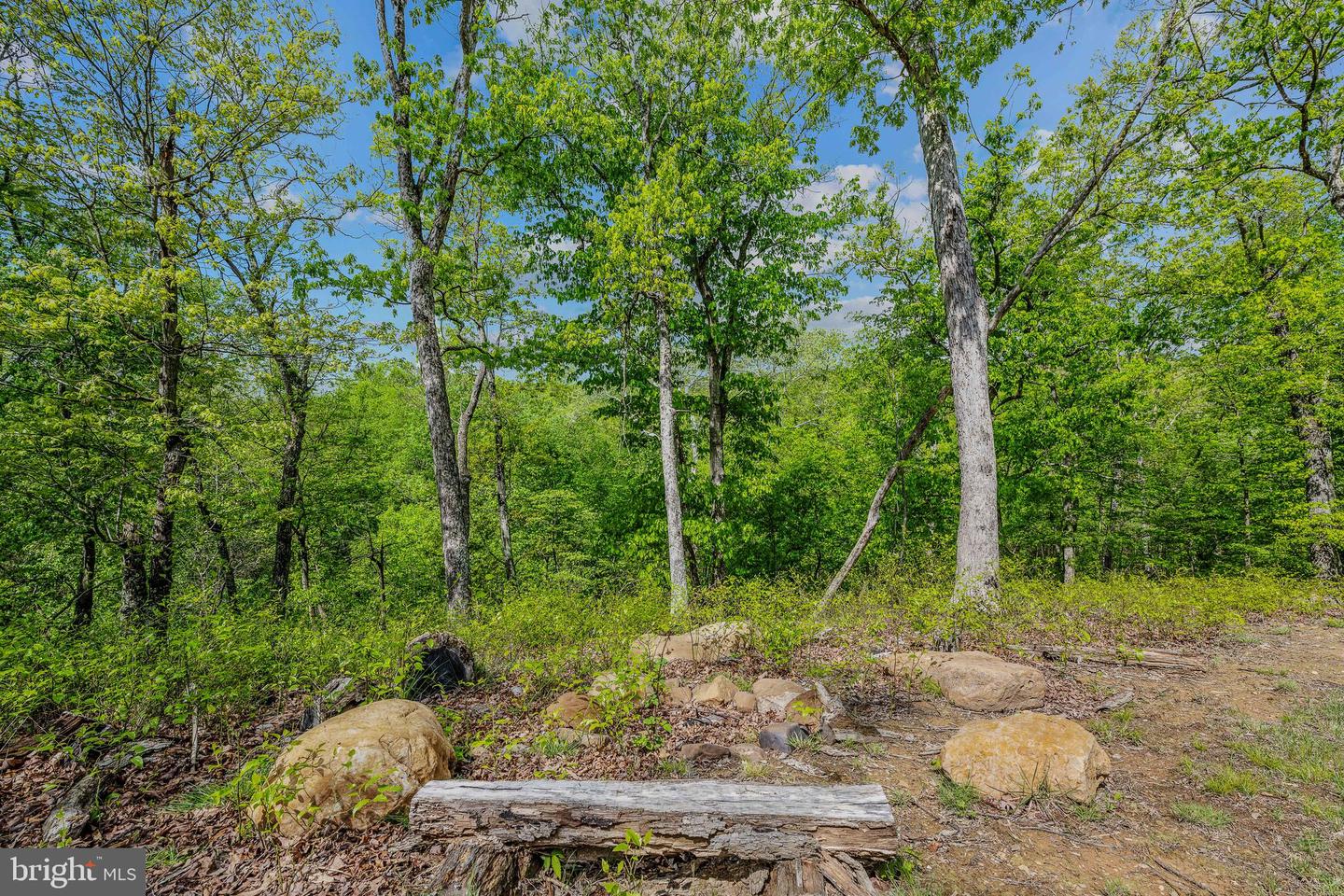 82 Vista River Ln