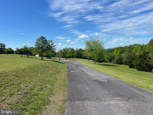 Top Meadow Ln