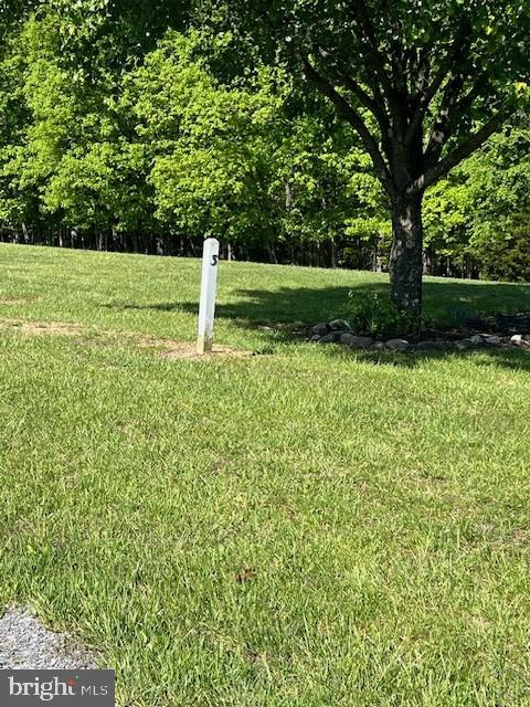 Top Meadow Ln