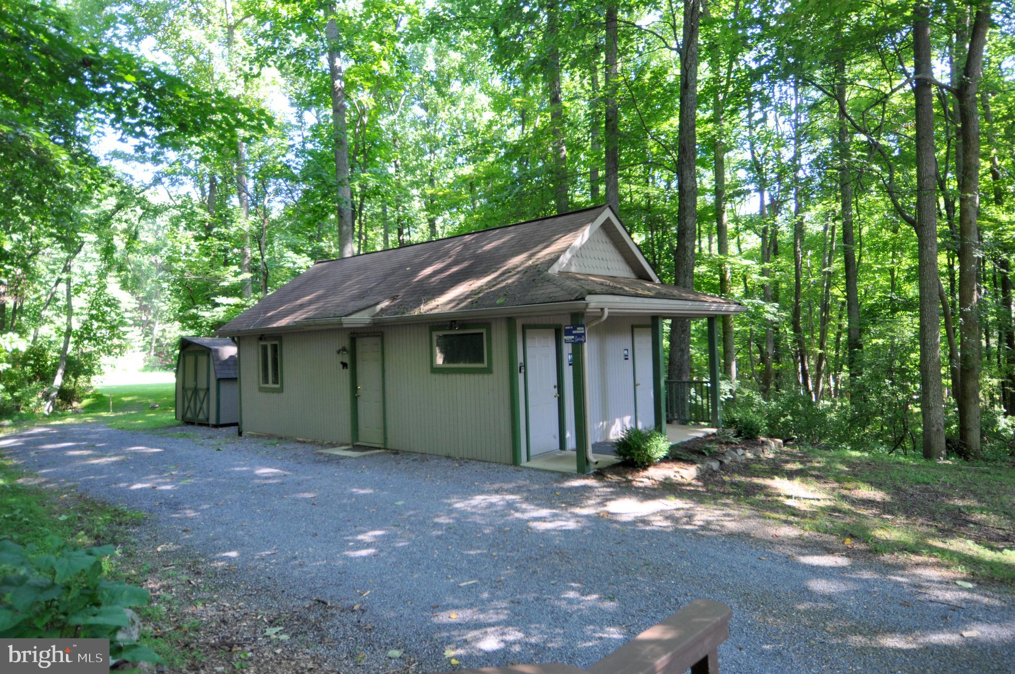 17 MOUNTAINSIDE LOOP