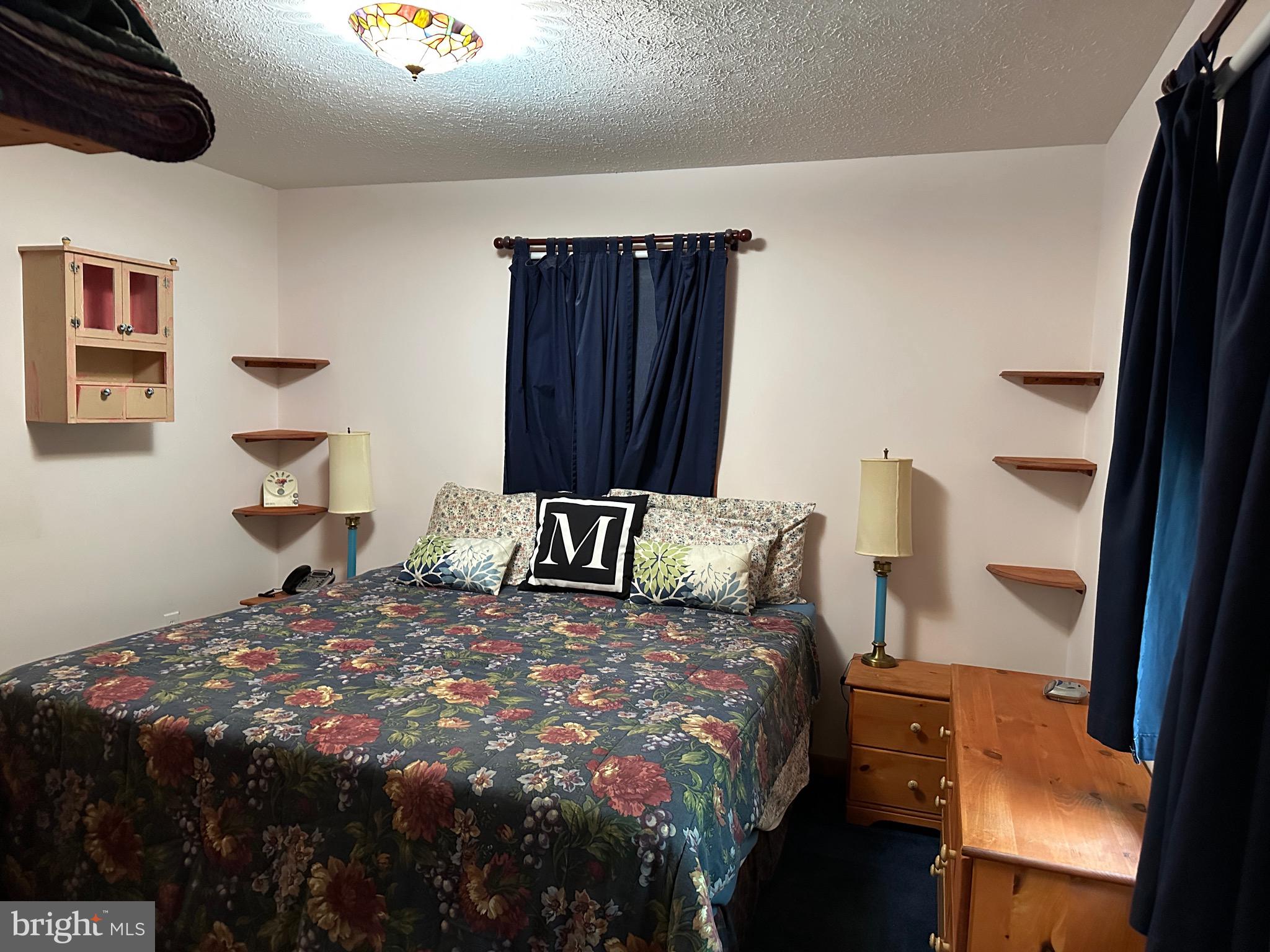 17 MOUNTAINSIDE LOOP