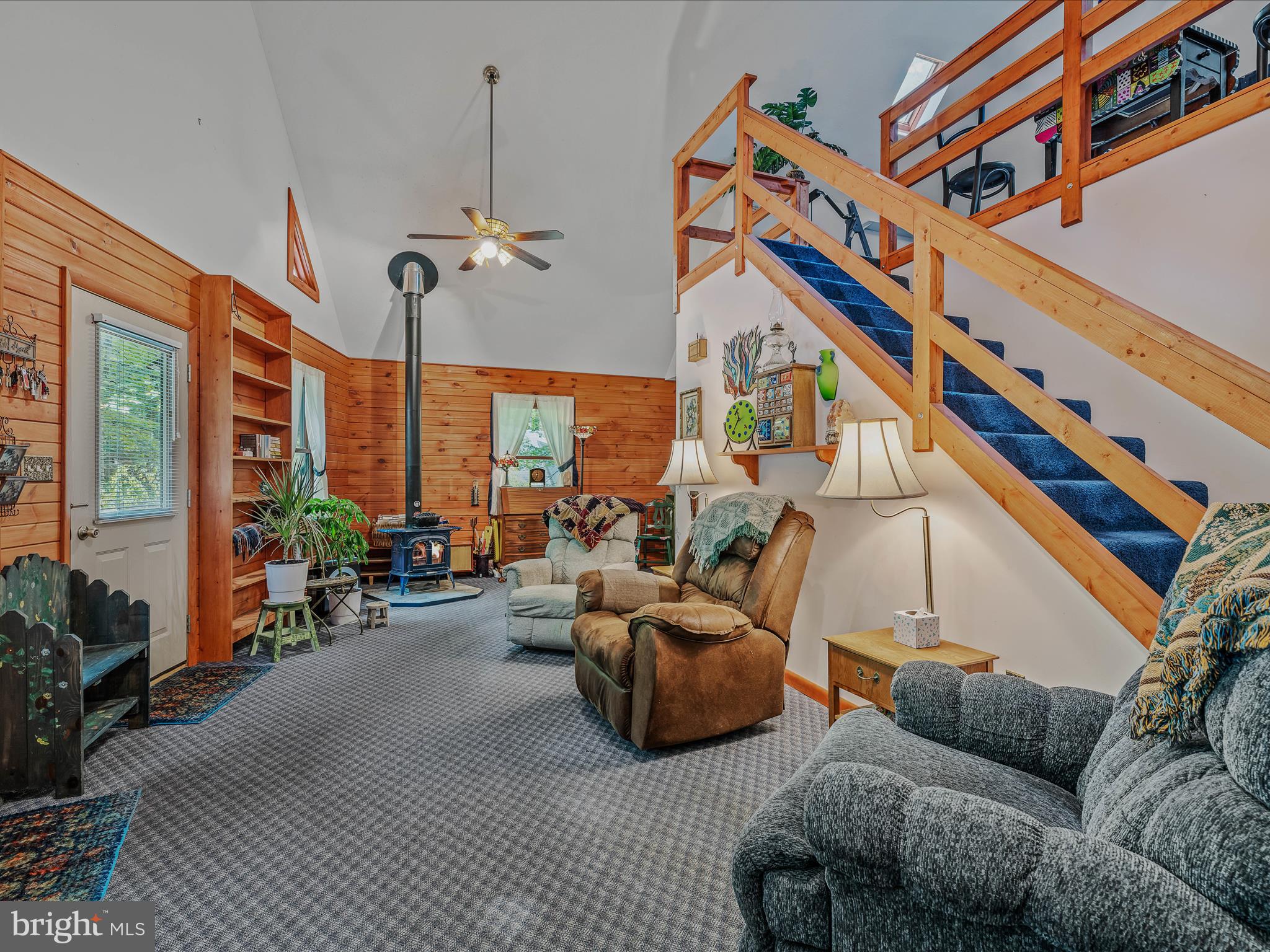 17 MOUNTAINSIDE LOOP